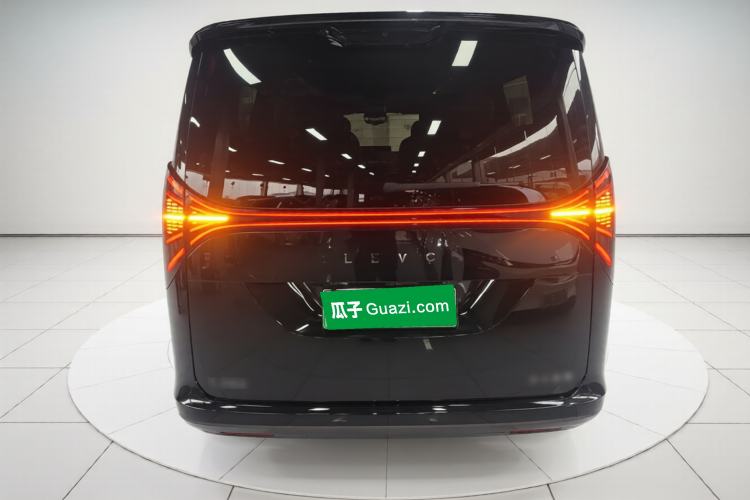 Used Geely Galaxy LEVC L380 2024 116 Degrees 6 Seats Two-Wheel Drive Pro Rear