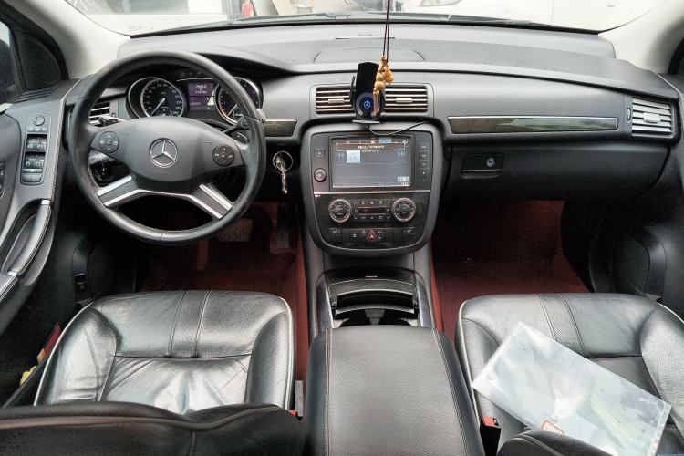 Used Mercedes-Benz R-Class 2017 R 320 4MATIC Business Edition Prestige Model