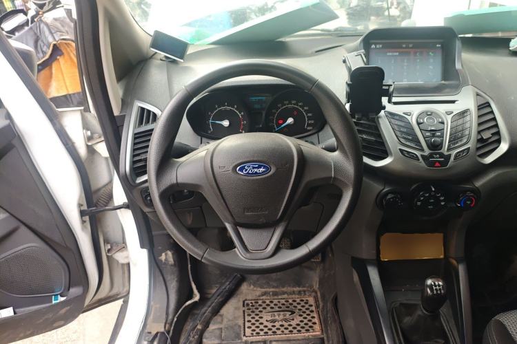 Used Ford EcoSport 2013 1.5L Manual Comfort Model Steering Wheel