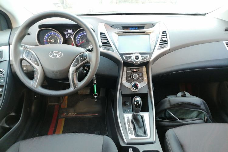 Used Hyundai Elantra (5th Generation / Langdong) 2016 1.6L Automatic Smart Version
