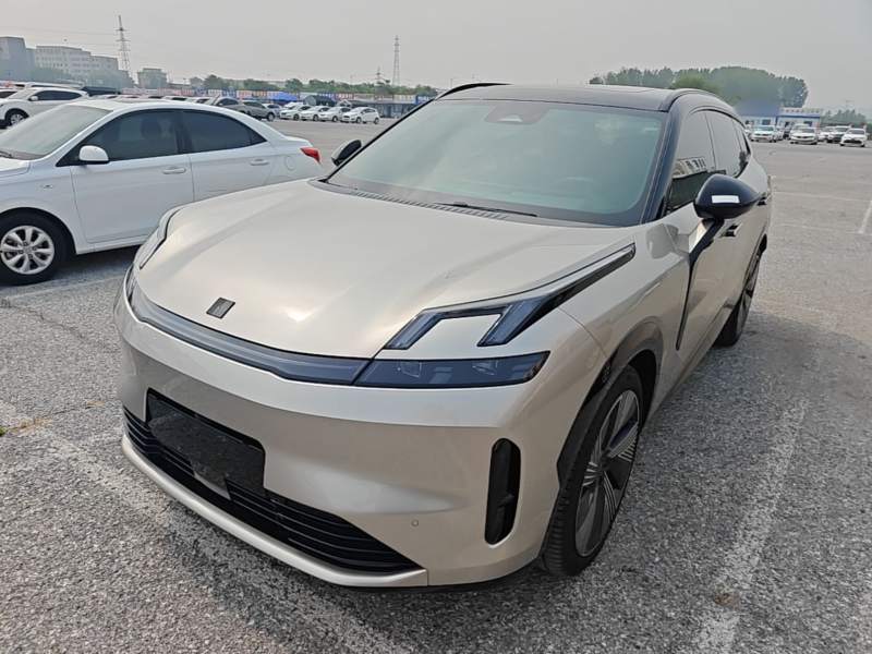Used Lynk & Co 08 EM-P 2023 120km Long-Range Halo