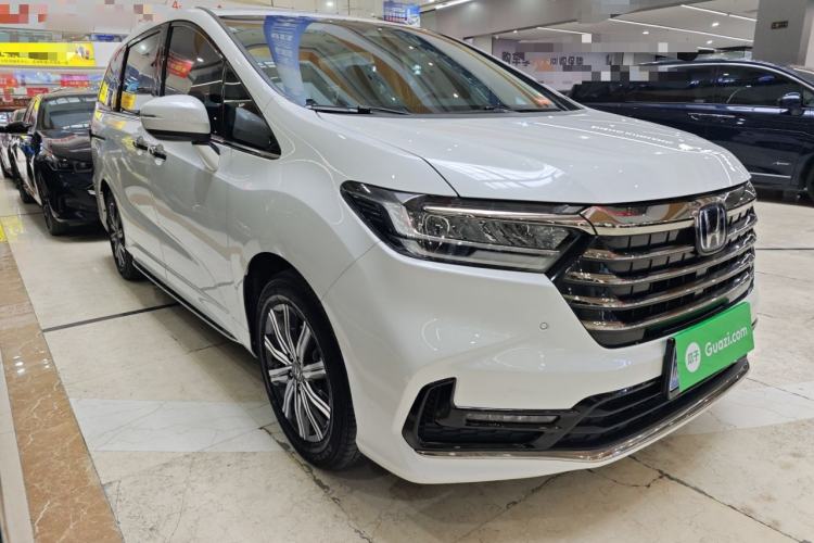 Used Honda Odyssey 2024 2.0L eHEV Sharp·Leading Edition Front Right 45 Deg