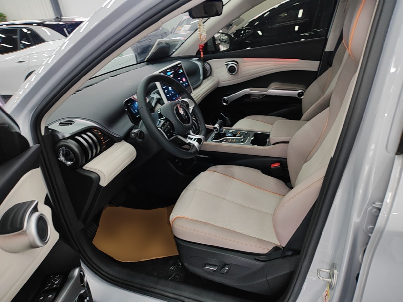 BYD Yuan PLUS 2024 Honor Edition 510KM Beyond Model — снимка 17