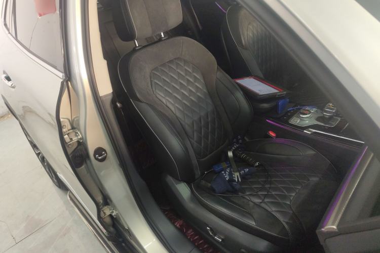 Used Hongqi HS5 2019 2.0T Smart Connect Flagship All-Wheel-Drive Version
