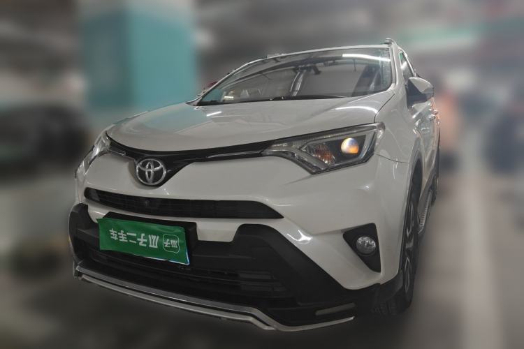 Used Toyota RAV4 2016 2.0L CVT Two-Wheel Drive Comfort Edition China V Standard