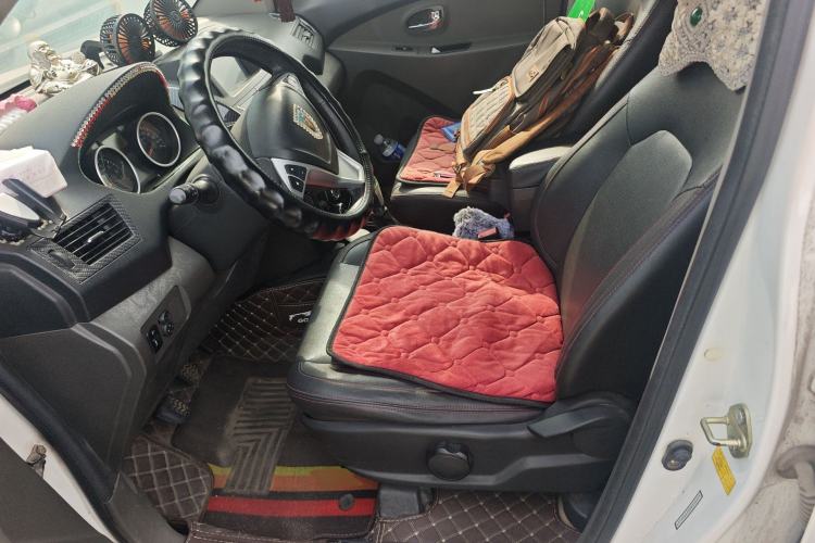 Used Jinbei Zhishang S30 2015 1.5L Manual Elite Model Left Front Seat