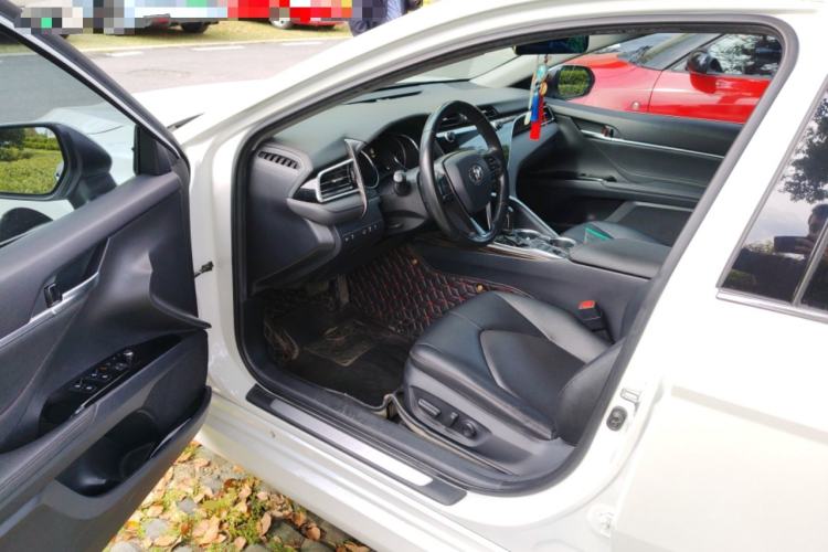 Used Toyota Camry 2019 2.5G Luxury Edition China V Standard Driver Seat