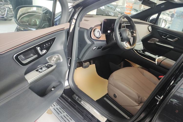 Used Mercedes-Benz EQE SUV 2024 500 4MATIC Luxury Edition
