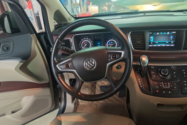 Used Buick GL8 2018 28T Luxury Model China VI Standard