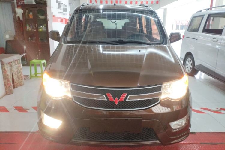 Used Wuling Hongguang 2014 1.5L S Standard Version
