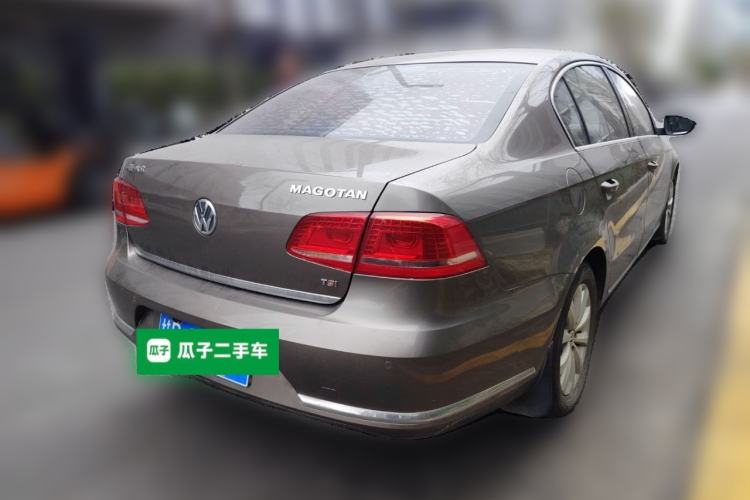 Used Volkswagen Magotan 2012 Revised Version 1.8TSI Leading Edition Rear Right 45 Deg