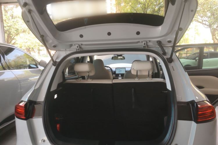 Used Wuling Bingo PLUS 2024 510 km Flagship Edition Four-Seater Version Trunk