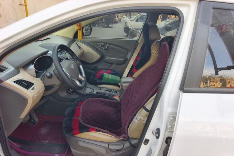 Used Hyundai ix35 2012 2.0L Automatic Two-Wheel Drive Elite Edition GLS
