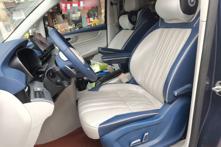 Used Roewe iMAX8 2022 400TGI Prestige Edition