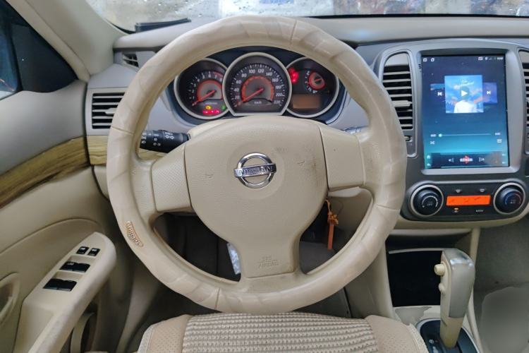 Used Nissan Sylphy 2012 Classic 1.6XE Automatic Comfort Edition Steering Wheel