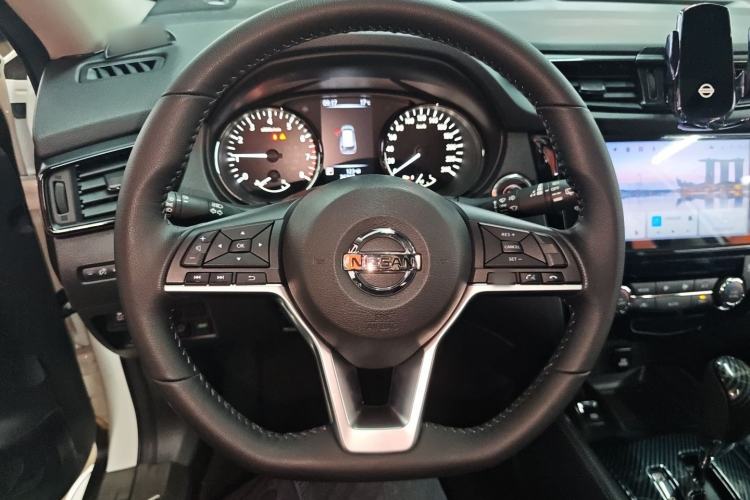 Used Nissan X-Trail 2023 Classic 2.0L Two-Wheel Drive Smart Connect & Comfort Edition