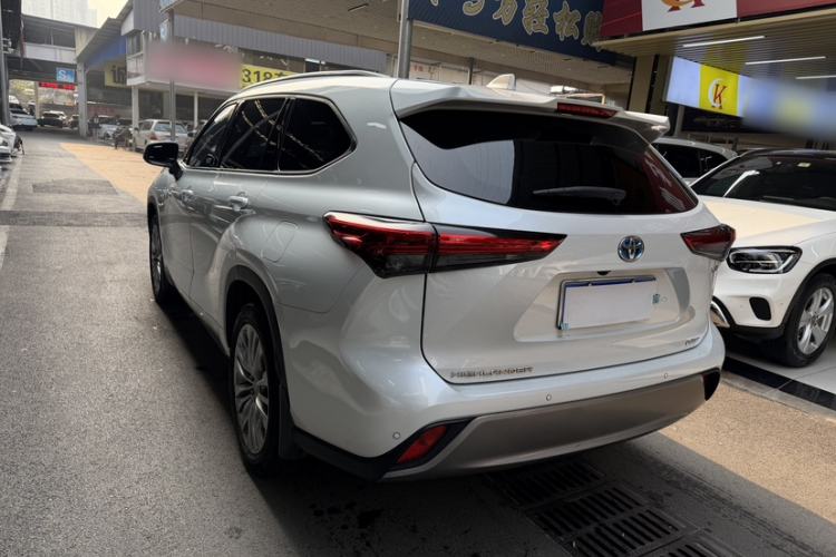 Used Toyota Highlander 2023 2.5L Smart Electric Hybrid Dual-Engine Four-Wheel Drive Prestige Version – 7 Seats
