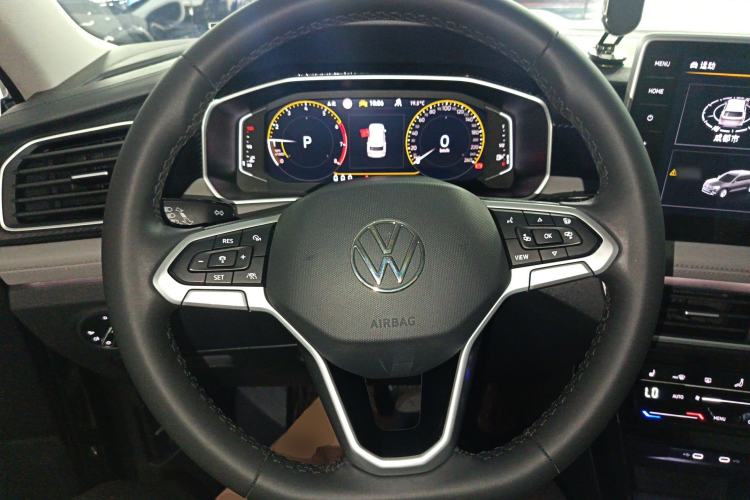 Used Volkswagen Tayron 2023 280TSI Two-Wheel-Drive Luxury Plus Advanced Version Steering Wheel