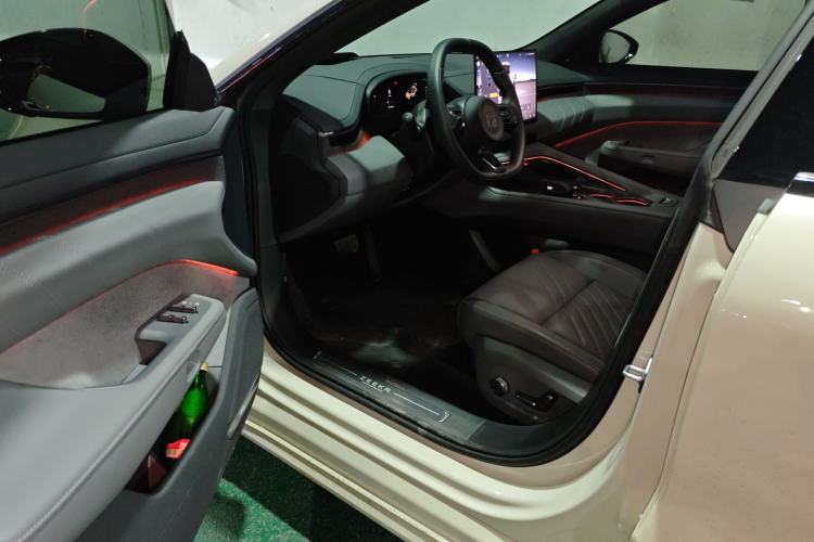 Used Zeekr 001 2025 WE Edition 100 kWh Rear-Wheel Drive