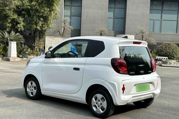 Used Roewe Clever 2021 302 km New Four-Seater Super-Efficient Version