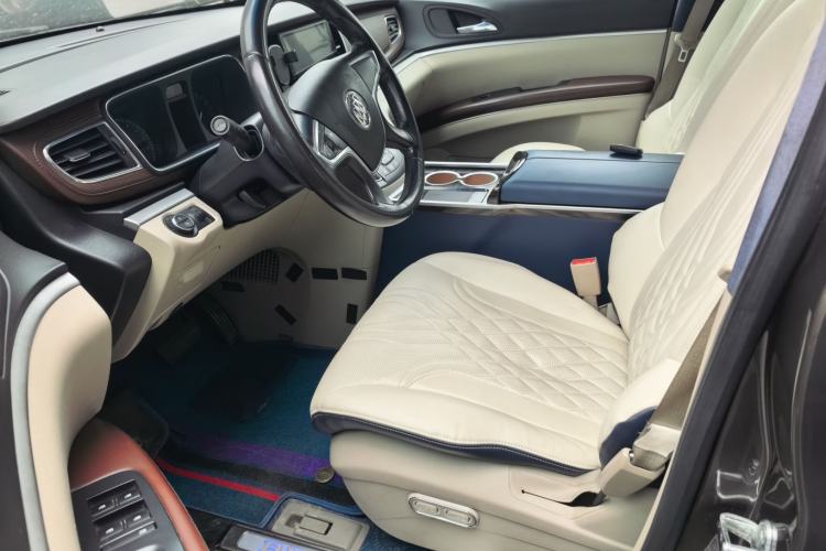 Used Buick GL8 2015 2.4L Luxury Business Premium Edition Left Front Seat