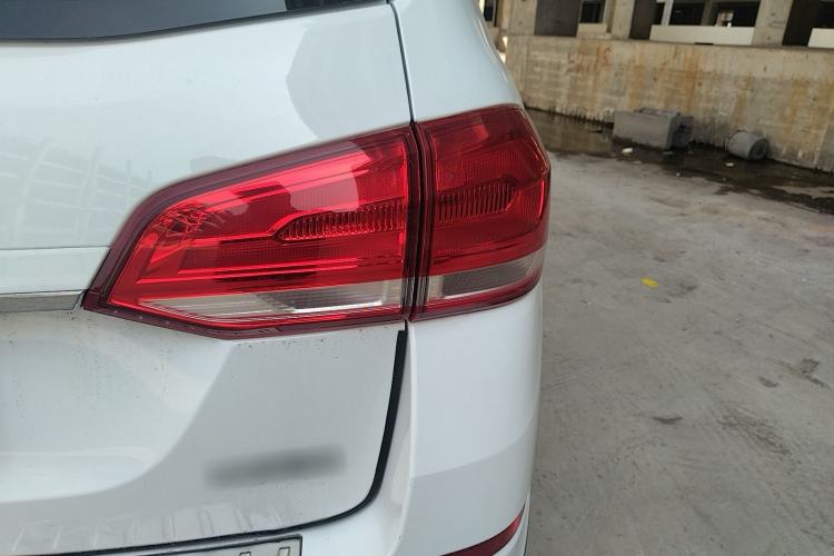Used Haval H6 2019 Sport Edition 1.5T Automatic Two-Wheel Drive Elite Model China VI Right Rear Taillight