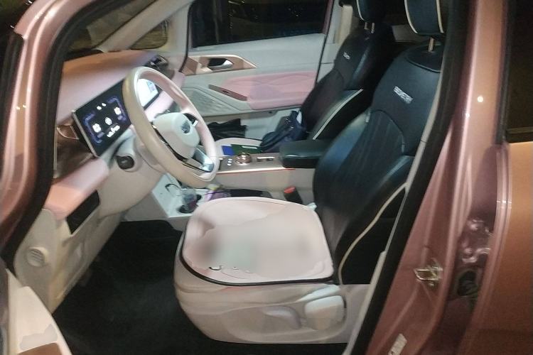 Used Geometry E Firefly 2023 401 km Super-Liked Special Edition 5 Seats