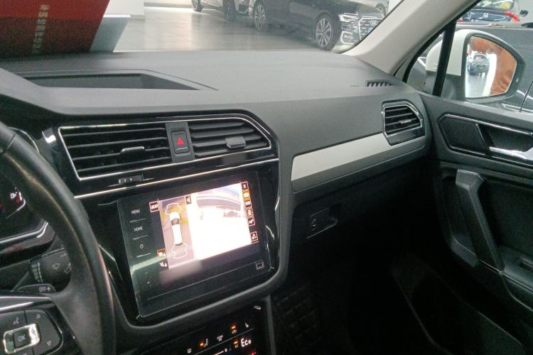 Used Volkswagen Tiguan L New Energy 2020 430 PHEV Plug-in Hybrid Flagship Edition Center Console
