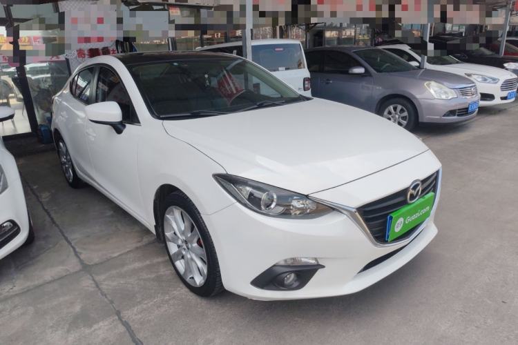 Used Mazda 3 Axela 2016 Sedan 2.0L Automatic Sport Model