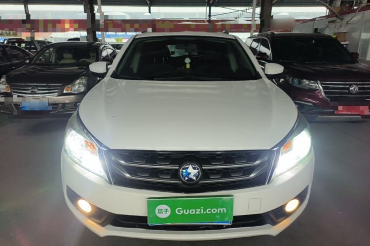 Used Venucia T70 2016 1.6L Manual Ruixing Edition
