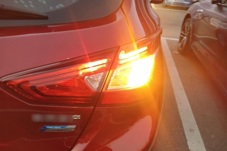 Used Nissan Tiida 2016 1.6L CVT Cool Dynamic Edition