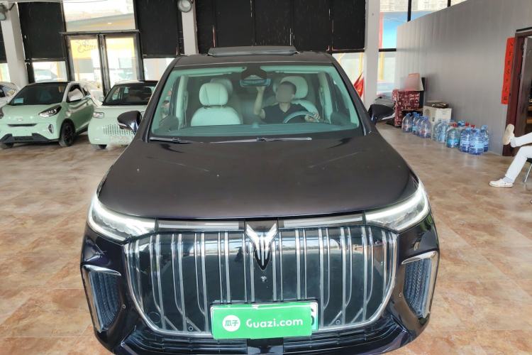 Used VOYAH Dream 2022 0-Emission Version Range of 475 km Front