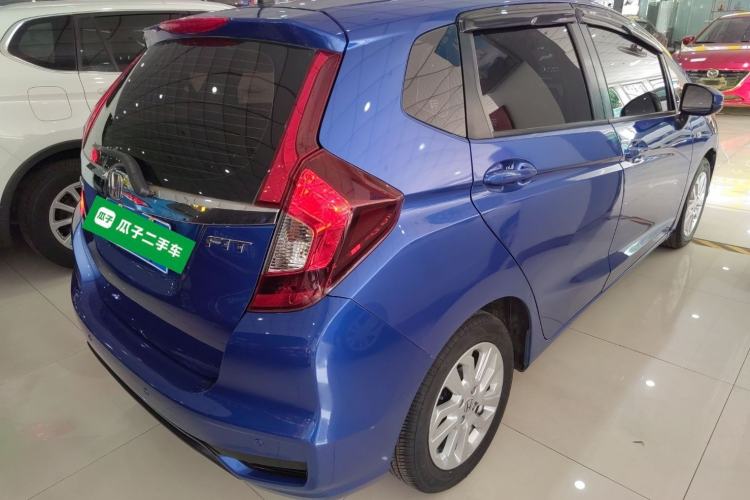 Used Honda Fit 2018 1.5L CVT Comfort Sunroof Version Rear Right 45 Deg