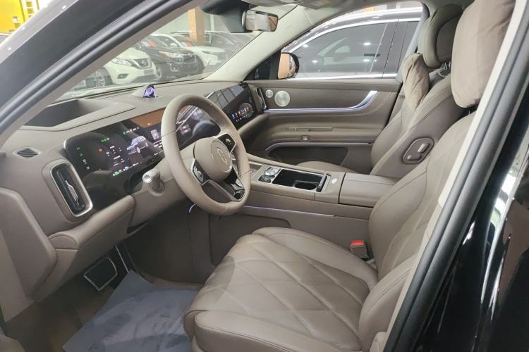 Used Hima AITO M9 2025 Extended-Range Ultra Version 52 kWh 6-Seater Left Front Seat