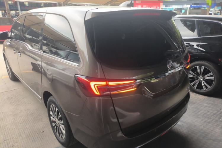 Used Buick GL8 2022 Land Business Class 652T Luxury Model Rear Left 45 Deg