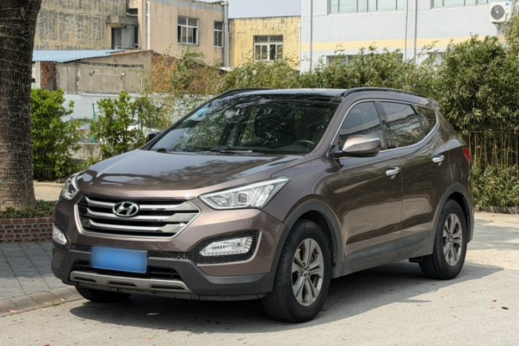 Used Hyundai Santa Fe 2015 2.0T Automatic Two-Wheel Drive Smart Version 5 Seats