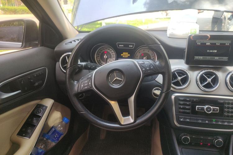 Used Mercedes-Benz GLA 2015 GLA 220 4MATIC Fashion Model