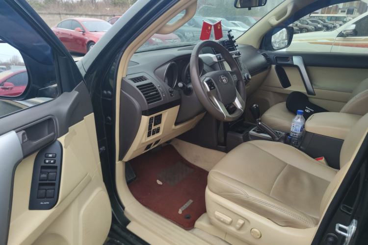 Used Toyota Prado 2010 2.7L Automatic Deluxe Edition Driver Seat