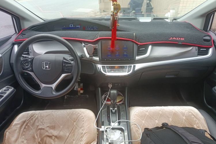 Used Honda Jade 2016 1.8L Automatic Comfort Version 5 Seats Center Console