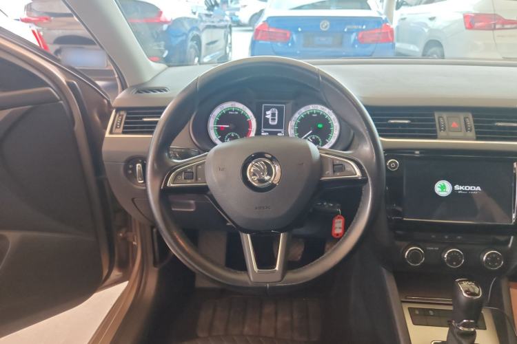 Used Skoda Octavia 2018 TSI230 DSG Luxury Edition