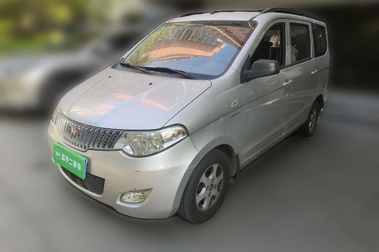 Used Wuling Hongguang 2014 1.5L Standard Version