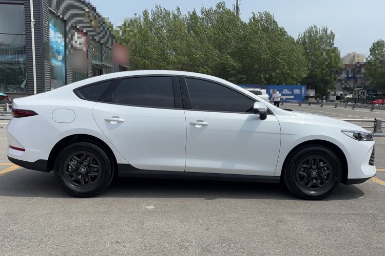 Used BYD Qin PLUS 2025 DM-i Smart Drive 55KM Leading Model
