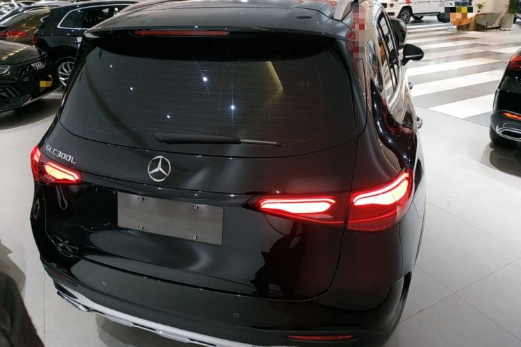 Used Mercedes-Benz GLC 2024 GLC 300 L 4MATIC Dynamic Edition 5-seater Rear Right 45 Deg