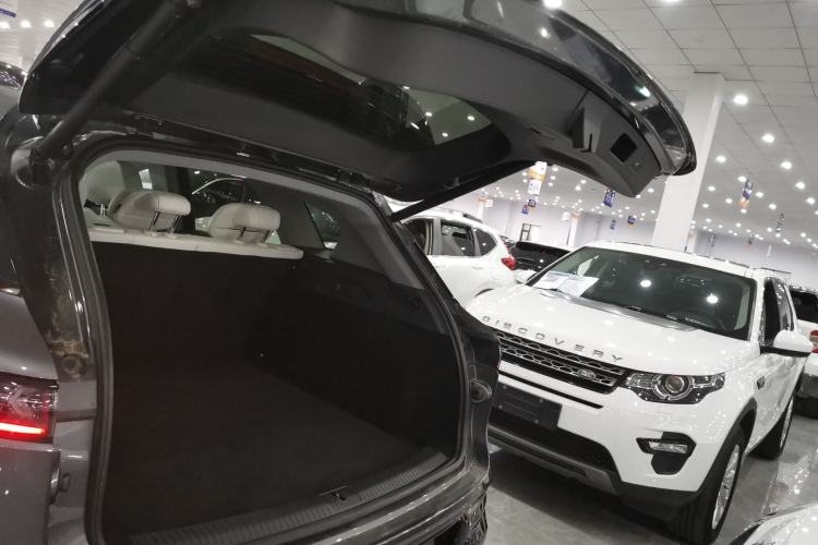 Used VOYAH FREE 2025 318 259 km All-Wheel-Drive Exploration Edition
