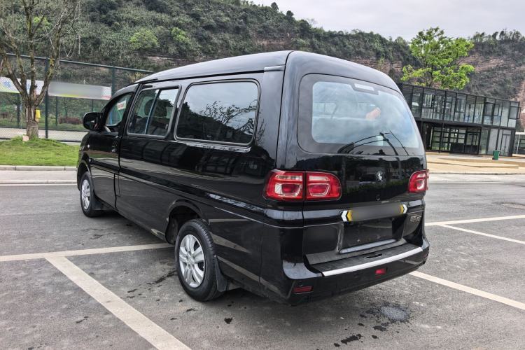 Used FORTHING Lingzhi 2022 M5L 1.6L Utility Model 7 Seats