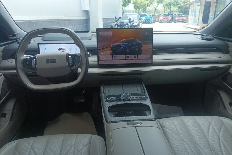Used Geely Galaxy 8 2025 130km EM-P Starship Edition Center Console