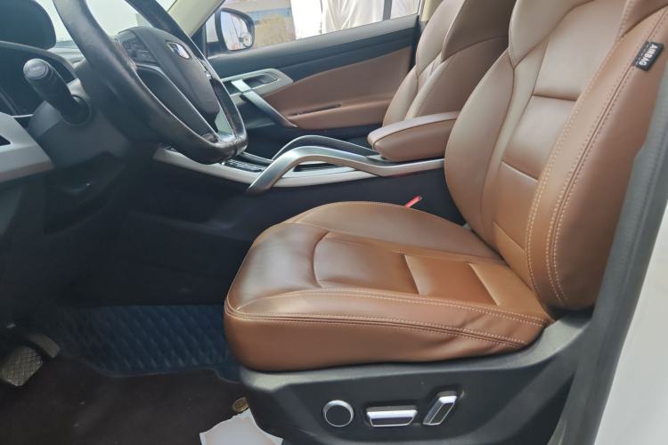 Used Geely Auto Emgrand X7 Sport 2016 1.8TD Automatic All-Wheel-Drive ZhiZun Edition Left Front Seat