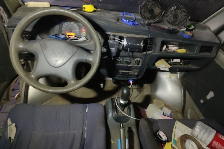 Used Wuling Zhiguang 2010 1.0L Base Version Center Console