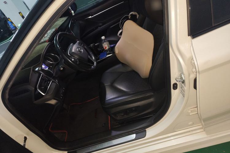 Used Toyota Camry 2019 Dual-Engine 2.5HS FENGSHANG Edition China VI Standard