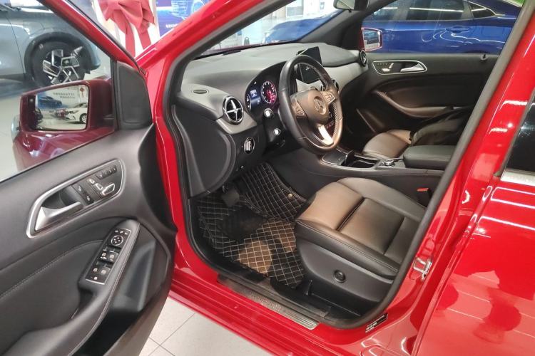 Used Mercedes-Benz B-Class 2018 B 200 Fashion Model